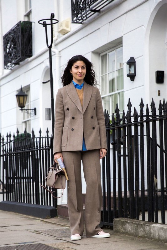 簡(jiǎn)約風(fēng)職場(chǎng)女性穿搭 黑白灰也可以不無聊