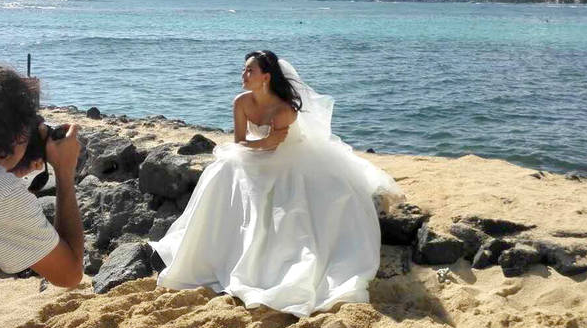 牛莉情人節(jié)再披婚紗 牛莉情人節(jié)再披婚紗