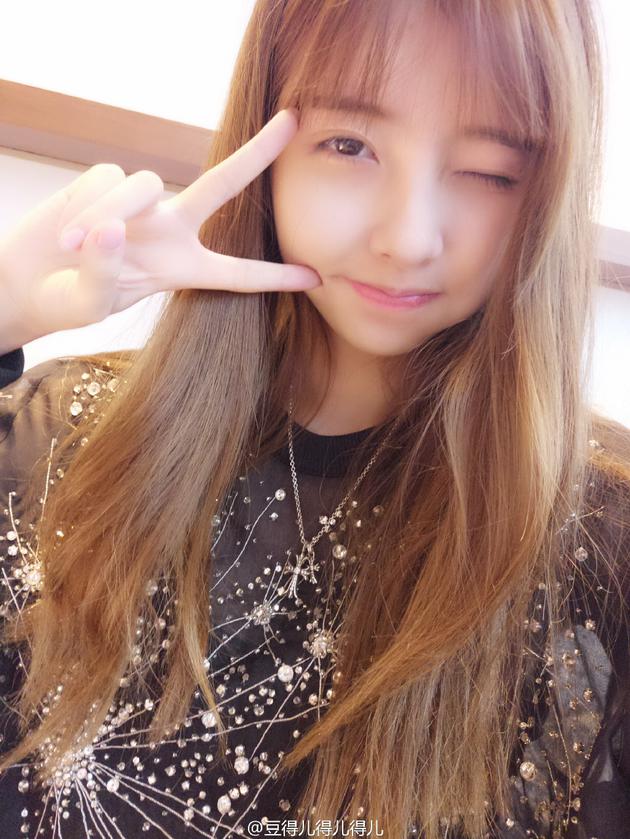 王思聰包島跨年 與新歡享晚餐 王思聰包島跨年 與新歡享晚餐