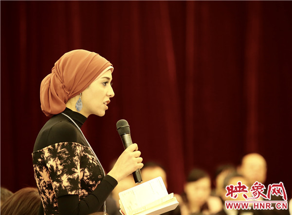 外國記者現(xiàn)場提問 外國記者現(xiàn)場提問