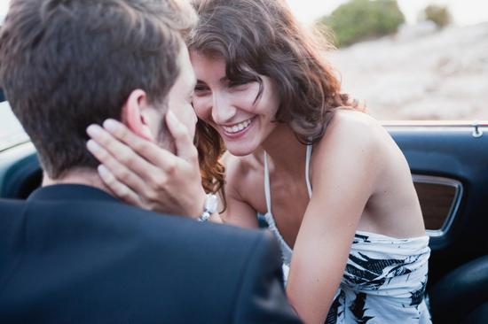 寧可失去尊嚴(yán)，也不要離開(kāi)他