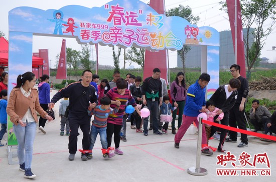 不過(guò)看比賽的現(xiàn)場(chǎng)來(lái)看，大家比較弱的項(xiàng)目是三人四足，看來(lái)各位天使的平衡性還需加強(qiáng)啊