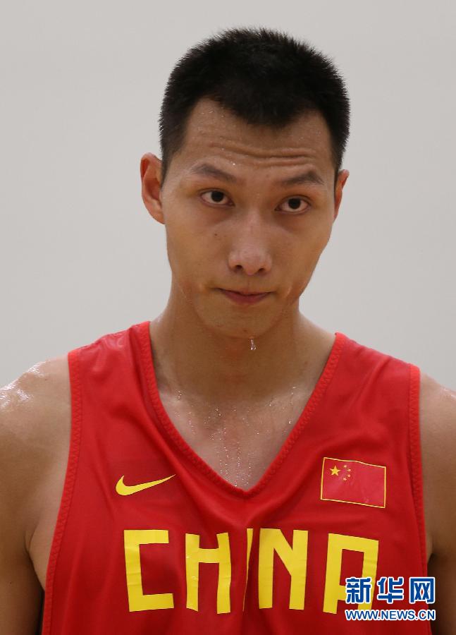 中國(guó)男籃進(jìn)行首次適應(yīng)性訓(xùn)練 中國(guó)男籃進(jìn)行首次適應(yīng)性訓(xùn)練