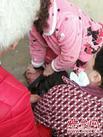 被制服的醉漢 被制服的醉漢