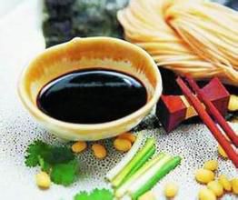 喝牛奶能美白？盤點(diǎn)關(guān)于飲食改變膚色的謠言