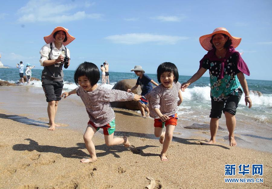 春節(jié)黃金周全國(guó)共接待游客2.03億人次同比漲15.1% 春節(jié)黃金周全國(guó)共接待游客2.03億人次同比漲15.1%