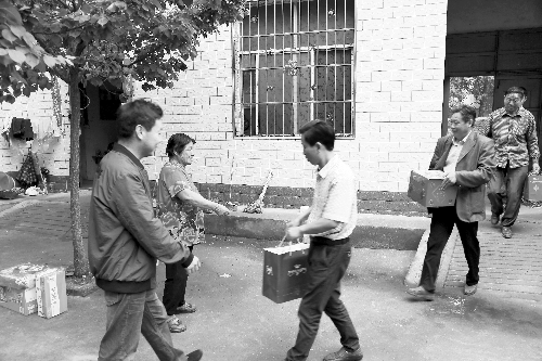 捐腎救兄鄭進(jìn)營(yíng):女友和大哥都不想失去 如果一定要選只能先救命