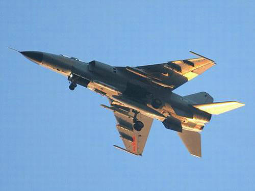 資料圖：進(jìn)行訓(xùn)練中國空軍飛豹戰(zhàn)機(jī)。