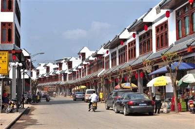 2014年3月16日，海南瓊海市，正在進(jìn)行城鎮(zhèn)化改造的萬泉鎮(zhèn)新貌。圖/CFP