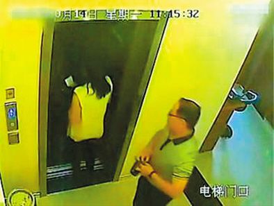 去年12月8日，“張軍嫖娼門”視頻和網(wǎng)帖在網(wǎng)上流傳。