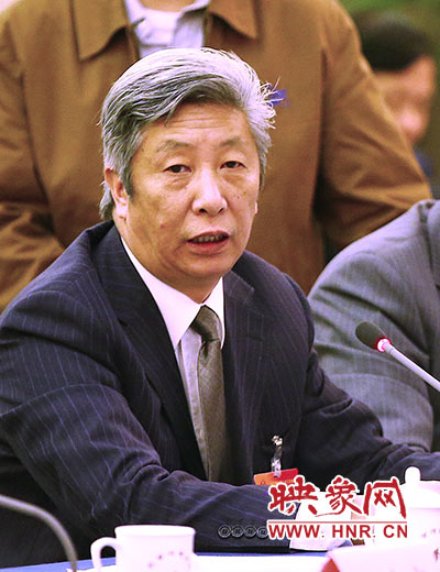 全國(guó)人大代表、河南省農(nóng)科院小麥研究所所長(zhǎng)許為鋼解