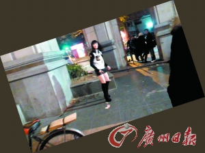 黑衣女掙脫跑掉。