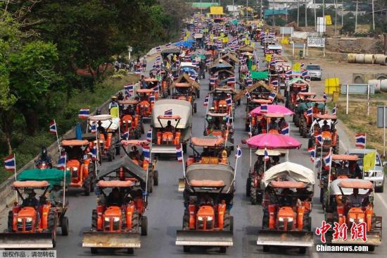 泰國(guó)稻農(nóng)取消機(jī)場(chǎng)示威 外媒稱或得到償債允諾 泰國(guó)稻農(nóng)取消機(jī)場(chǎng)示威 外媒稱或得到償債允諾