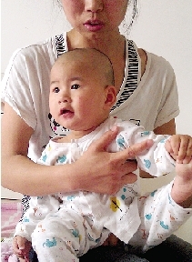 經(jīng)過(guò)幾個(gè)月治療，涵涵的病情好轉(zhuǎn)多了。