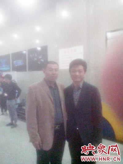 10月30日，著名節(jié)目支持人崔永元聽說了楊冠軍資助學(xué)生的事情后，通過河南衛(wèi)視，邀請(qǐng)其到北京見面，接受