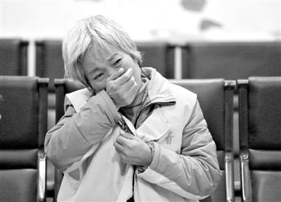 11月20日，河南省鹿邑縣法院，武文英涉嫌故意殺人被審。