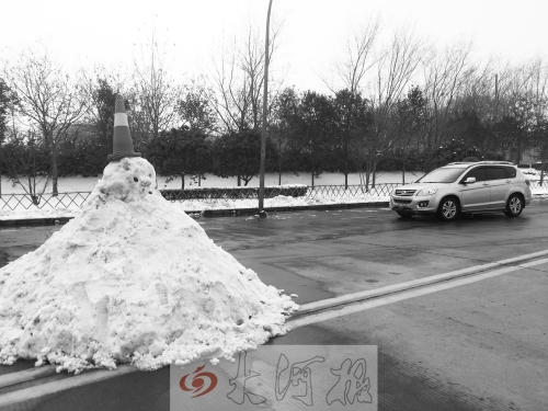 鄭州多個(gè)職能部門節(jié)日期間力推新風(fēng)尚 節(jié)后首日不團(tuán)拜 鄭州多個(gè)職能部門節(jié)日期間力推新風(fēng)尚 節(jié)后首日不團(tuán)拜