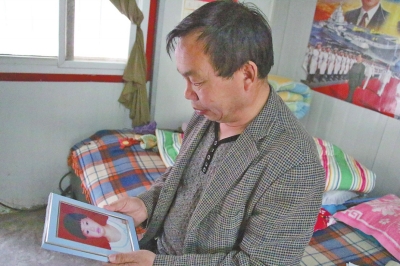 每次想起自己3歲小孫女的無(wú)辜離世，老高都深深地悔恨自己交友不慎