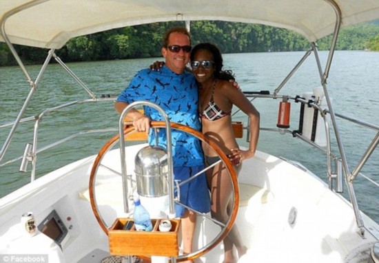 美國(guó)殺毒軟件公司“邁克菲”的創(chuàng)始人約翰·邁克菲(John McAfee)"一夫七妻" 美國(guó)殺毒軟件公司“邁克菲”的創(chuàng)始人約翰·邁克菲(John McAfee)"一夫七妻"