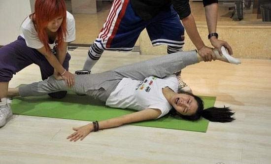 藝考面面觀之辛酸史 18歲女生騙外婆萬(wàn)元抽脂