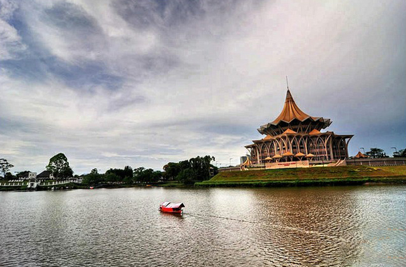 馬來西亞富庶安寧的天堂 馬來西亞富庶安寧的天堂
