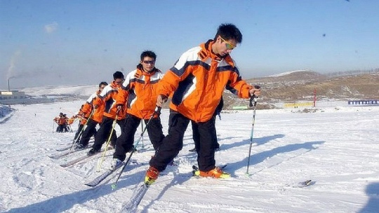 猿人山滑雪場門票買一送一
