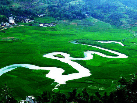 冬日泡湯新攻略 世界藥用美容溫泉大搜集 冬日泡湯新攻略 世界藥用美容溫泉大搜集