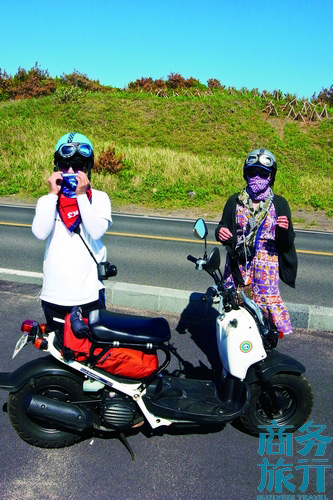 路遇環(huán)島的大學生。