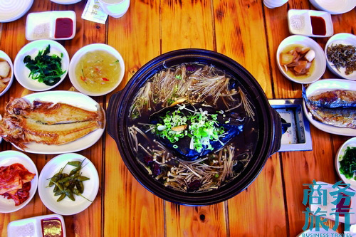 島上著名的養(yǎng)生大餐。