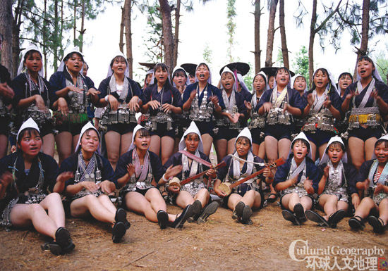 　　奕車(chē)人崇尚愛(ài)情自由