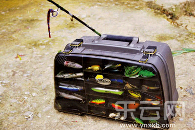 　　又稱擬餌釣魚(yú),起源于歐洲,國(guó)內(nèi)翻譯為“路亞”。