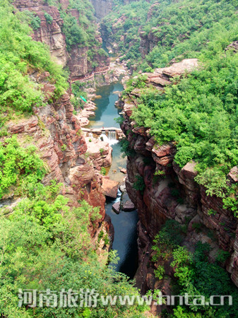 云臺(tái)山獲評(píng)“中國(guó)最美地質(zhì)公園” 云臺(tái)山獲評(píng)“中國(guó)最美地質(zhì)公園”