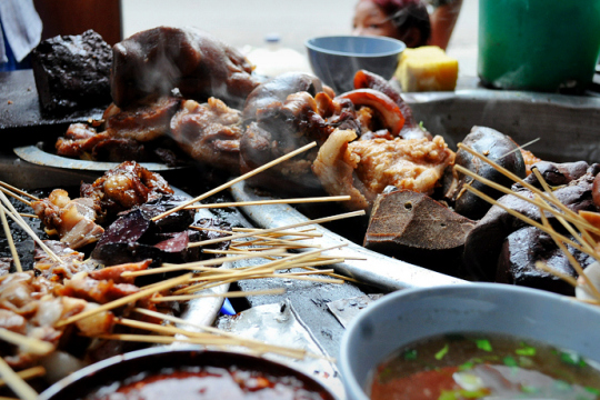 緬甸，繽紛的街邊平民小吃