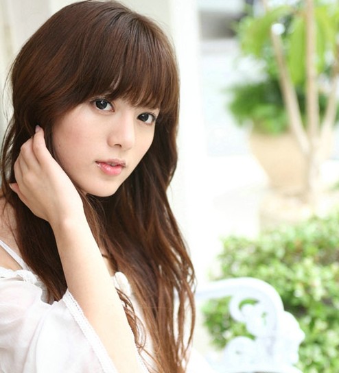 面對污染的環(huán)境我們?nèi)绾巫o(hù)理秀發(fā) 面對污染的環(huán)境我們?nèi)绾巫o(hù)理秀發(fā)