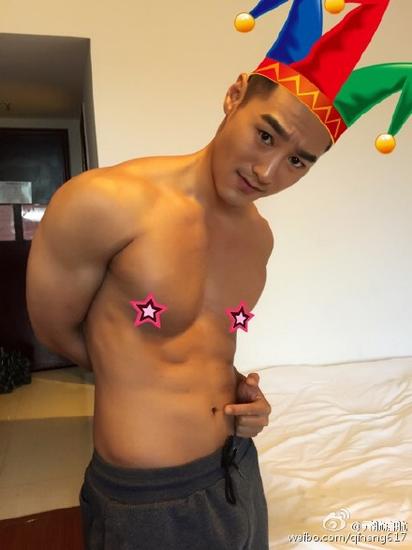 不造哪里不對，反正看起來怪怪的！