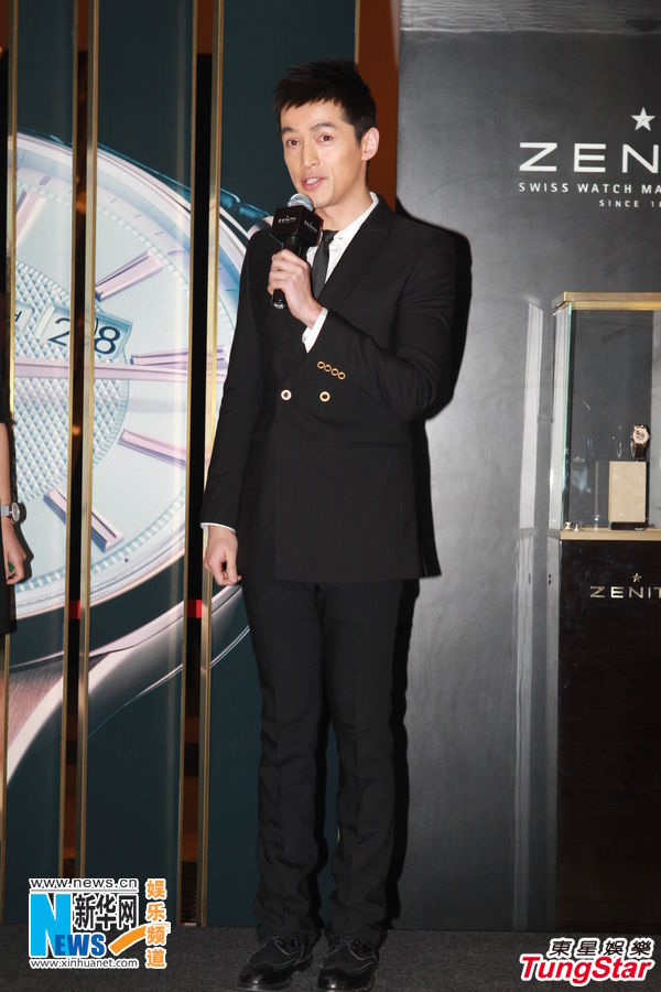 胡歌預(yù)為餐廳員工發(fā)獎金 呼吁保障演員生命安全