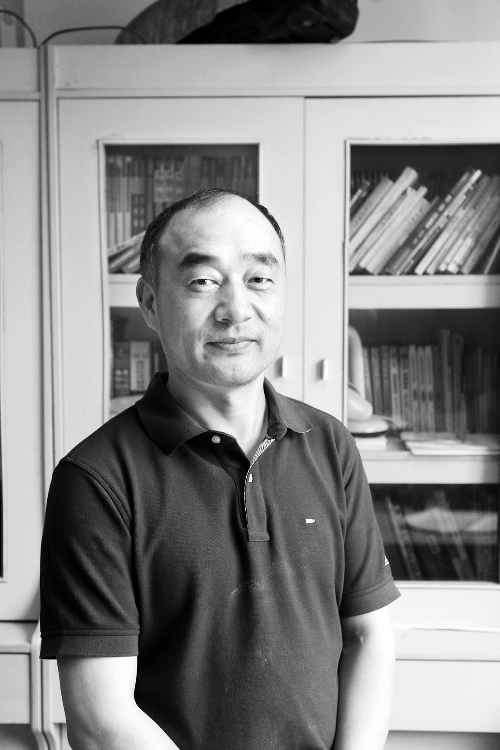  河南省實驗中學數學教師 李新德 記者 王春勝/攝