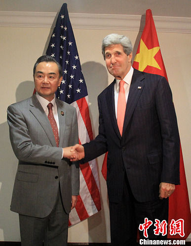 王毅會(huì)見美國(guó)國(guó)務(wù)卿克里 王毅會(huì)見美國(guó)國(guó)務(wù)卿克里