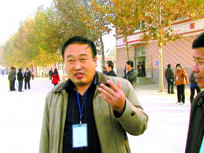 張偉生前照片。胡恩來攝