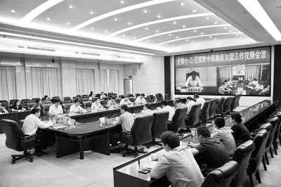 網(wǎng)絡視頻會議大大節(jié)約了會議成本 受訪單位供圖 網(wǎng)絡視頻會議大大節(jié)約了會議成本 受訪單位供圖