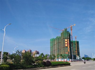 泉州東海片區(qū)海悅府地產(chǎn)項目。該項目開發(fā)公司董事蔡俊偉于春節(jié)前被帶走調(diào)查。