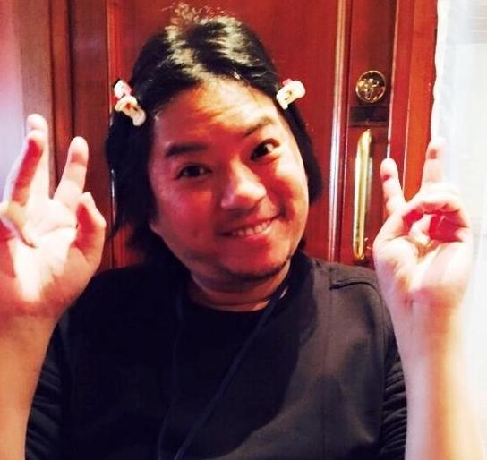 有一種傷害叫高曉松的自拍。