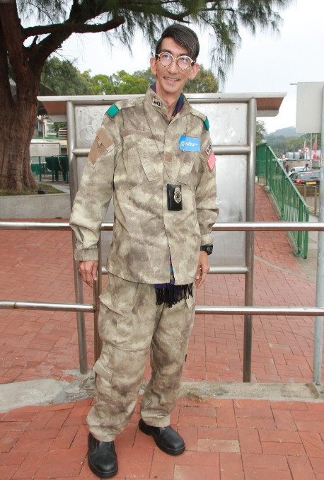 “瘦頭陀”當爺爺 稱孫子嬌小沒遺傳身高 “瘦頭陀”當爺爺 稱孫子嬌小沒遺傳身高