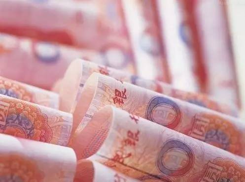 對增收潛力大、帶動能力強的7大群體（技能人才、新型職業(yè)農(nóng)民、科研人員、小微企業(yè)創(chuàng)業(yè)者、企業(yè)經(jīng)營管理人、基層干部隊伍、有勞動能力困難群體）實施激勵計劃，推出差別化收入分配激勵政策，帶動城鄉(xiāng)居民實現(xiàn)總體增收。