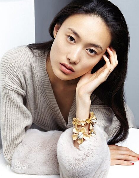 陳冠希女兒首曝光 陳冠希女友是誰(shuí)？秦舒培個(gè)人資料照片家庭背景