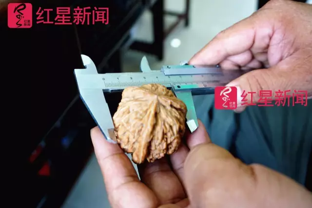 文玩核桃遇冷由幾萬一對降到5元沒人要？商戶否認