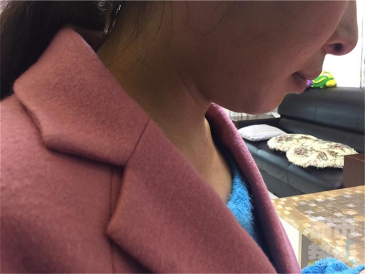 又見惡俗婚鬧 女子幫新娘堵門當場被摔昏迷 又見惡俗婚鬧 女子幫新娘堵門當場被摔昏迷