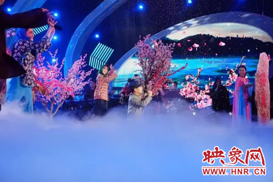 村長(zhǎng)大春演唱《一剪梅》