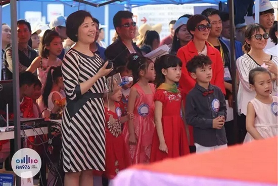 等等，這畫風(fēng)轉(zhuǎn)變太快我不明白了，看見啥了突然這么高興？