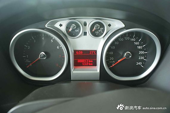 　?？怂箖蓭?jīng)典1.8MT 時(shí)尚型